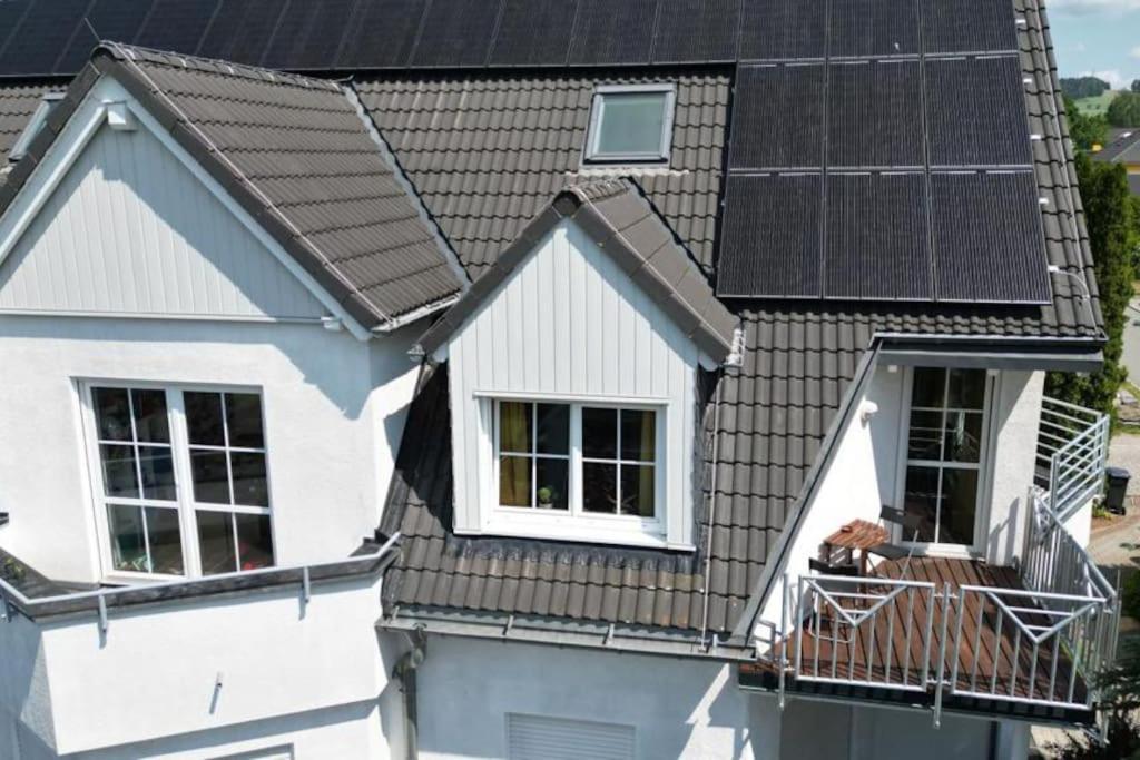 Ferienwohnung Fischer Mit E-Ladestation Direkt Am Haus Шварценберг Екстер'єр фото