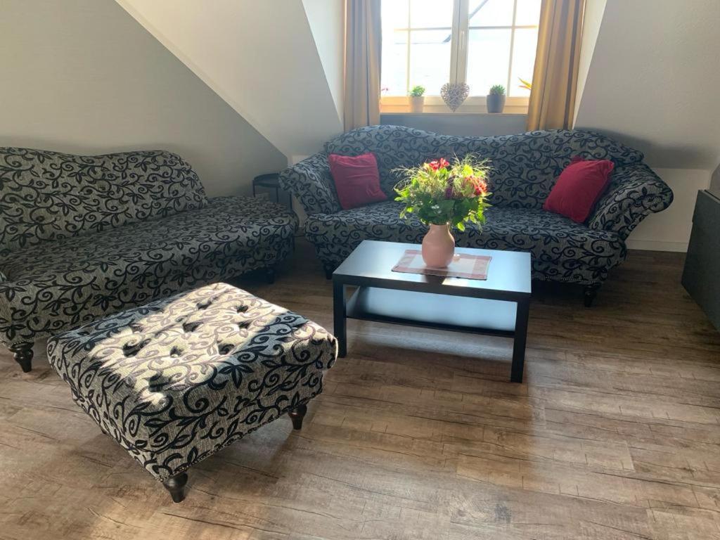 Ferienwohnung Fischer Mit E-Ladestation Direkt Am Haus Шварценберг Екстер'єр фото